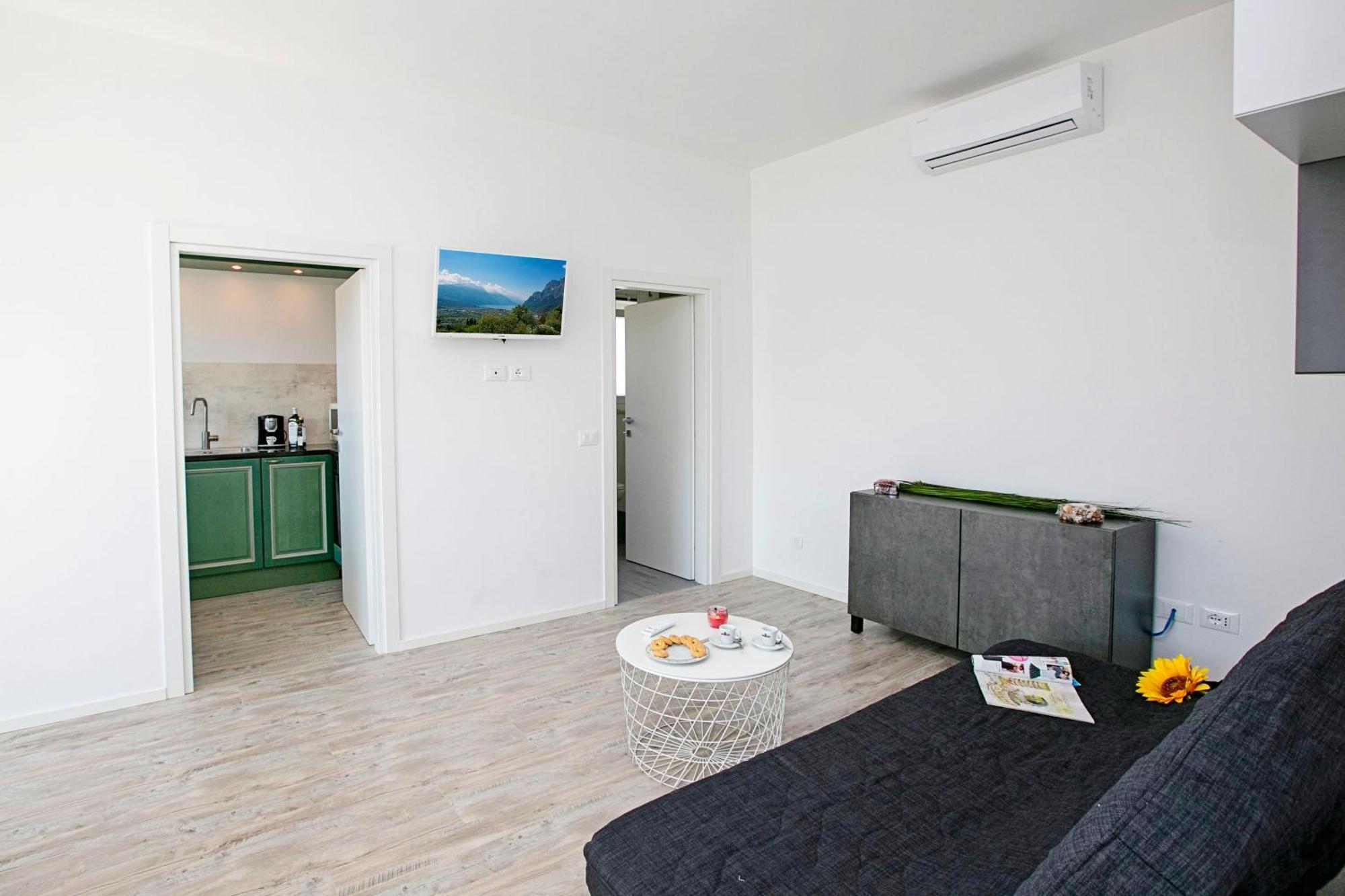 Casa Rene - Happy Rentals Tenno Exterior foto