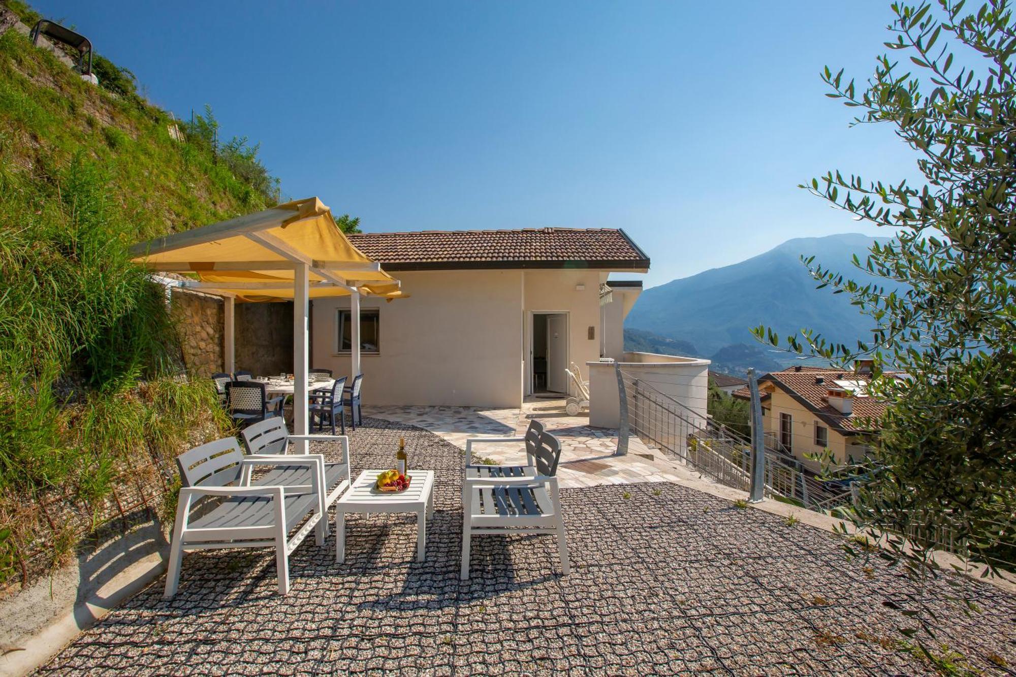 Casa Rene - Happy Rentals Tenno Exterior foto