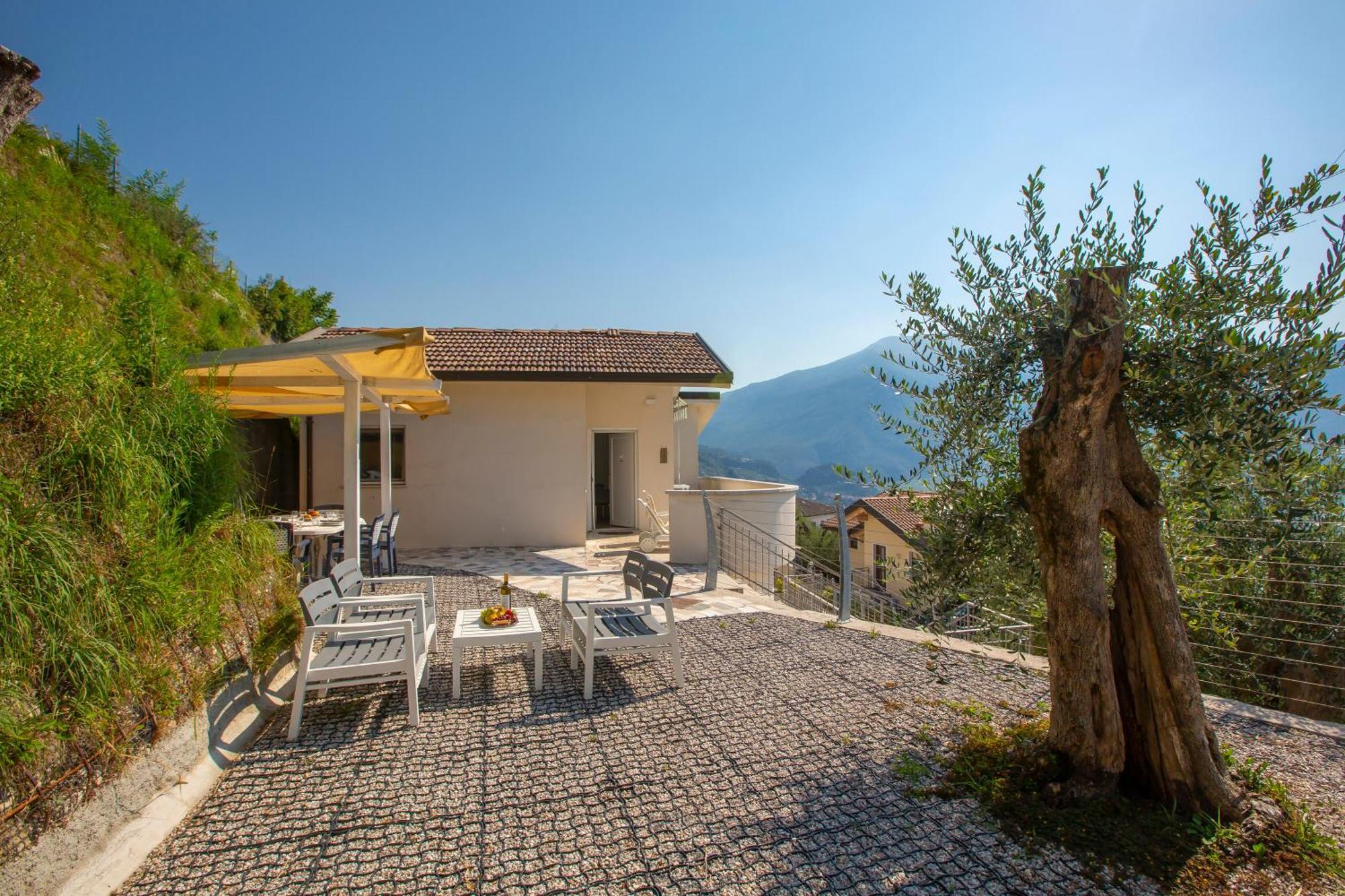 Casa Rene - Happy Rentals Tenno Exterior foto